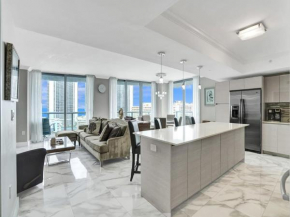 Luxury 3BR Water view 18th-Floor Deck Pool